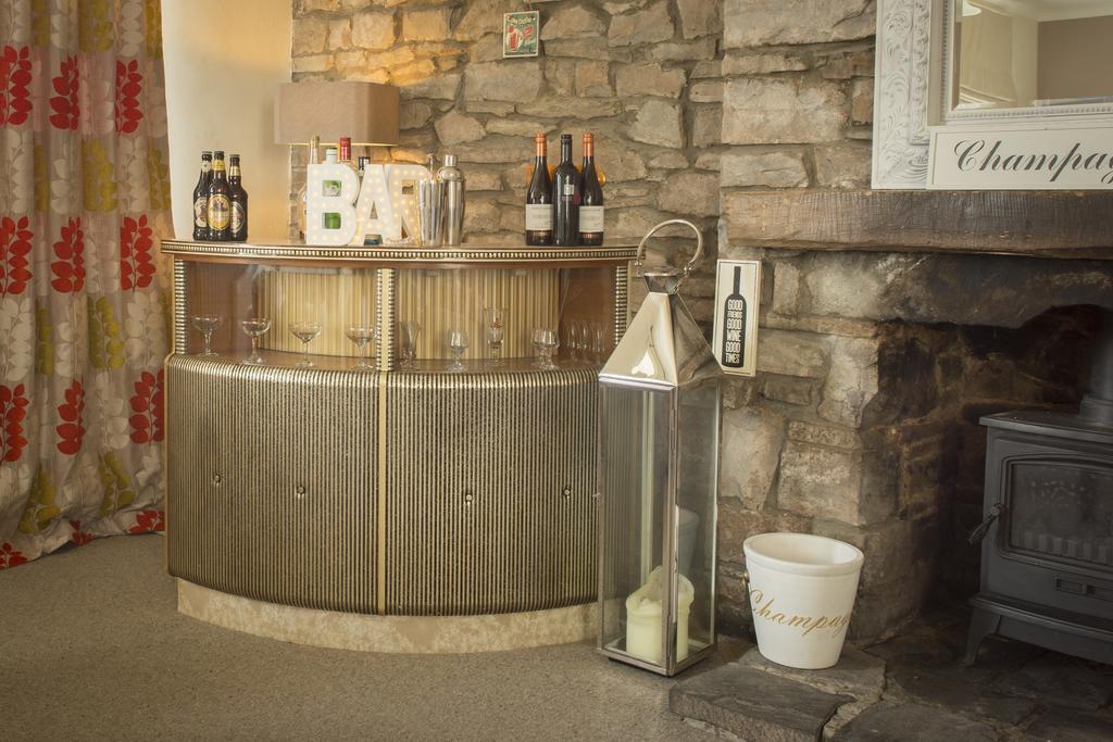 Ty Croeso Boutique B&B クリックホーウェル エクステリア 写真