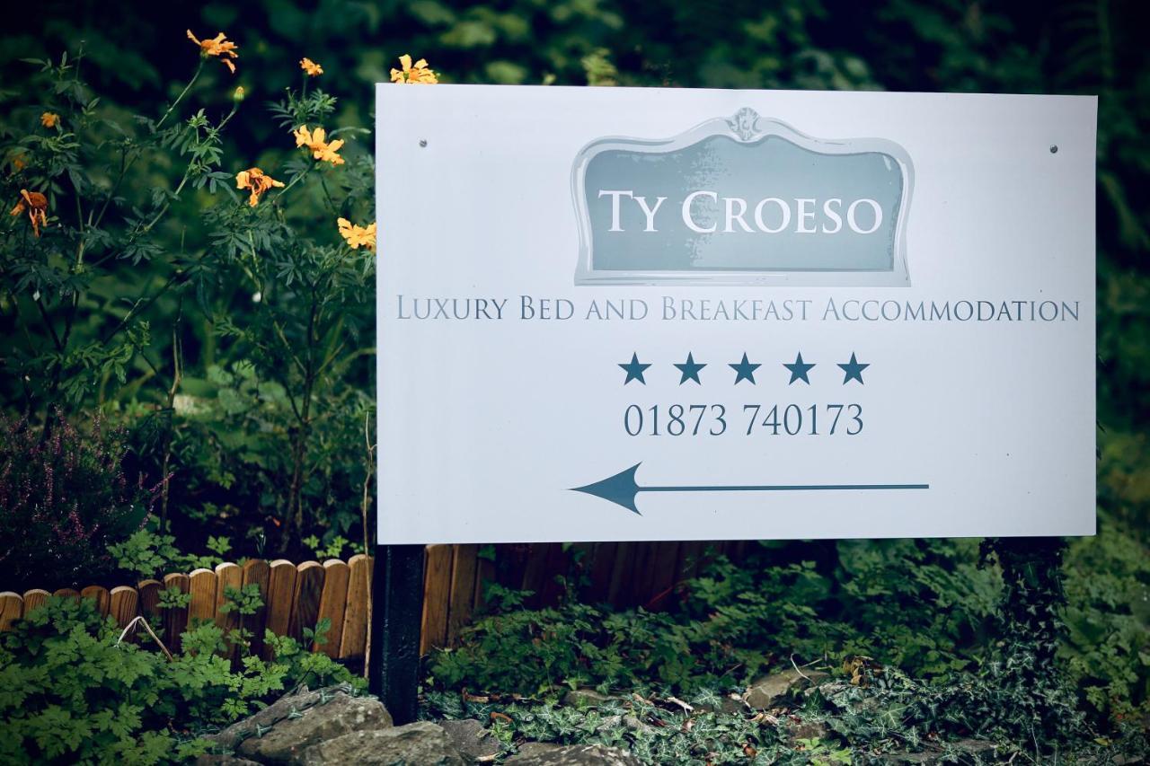 Ty Croeso Boutique B&B クリックホーウェル エクステリア 写真