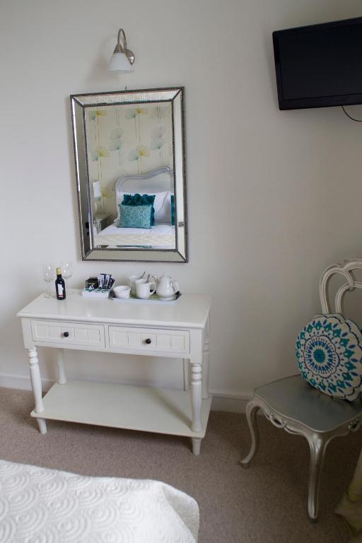 Ty Croeso Boutique B&B クリックホーウェル 部屋 写真