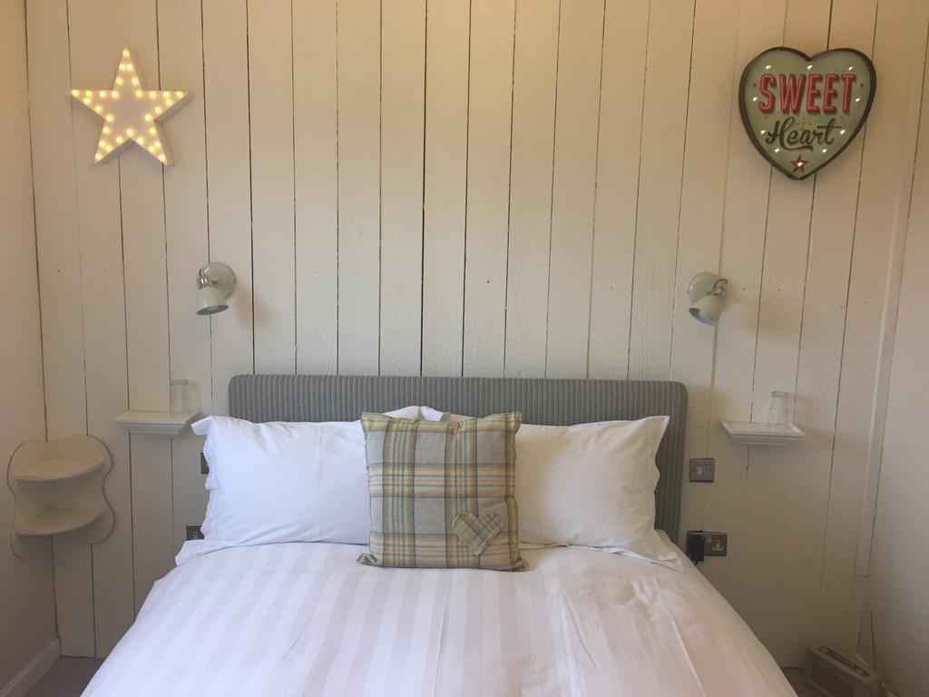 Ty Croeso Boutique B&B クリックホーウェル エクステリア 写真